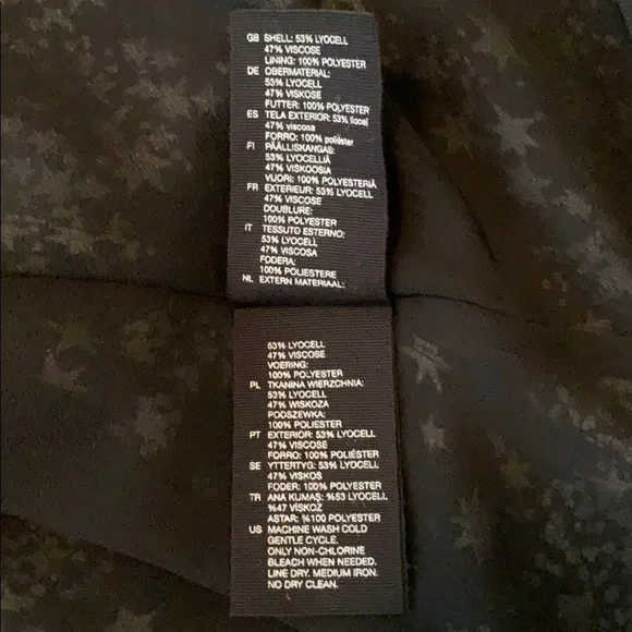 & Other Stories Cosmic stars and moon black white long sleeve dress NWT size 6 - Picture 10 of 10